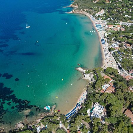 Camping Village Le Calanchiole กาโปลิเวรี ภายนอก รูปภาพ