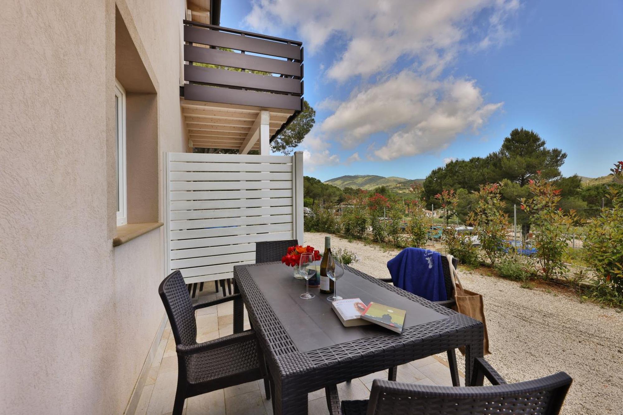 Camping Village Le Calanchiole กาโปลิเวรี ภายนอก รูปภาพ