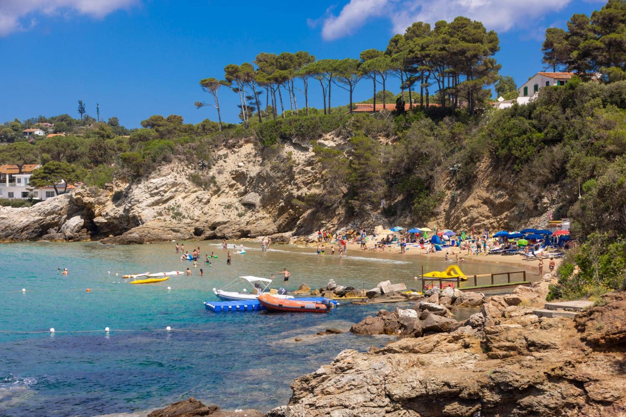 Camping Village Le Calanchiole กาโปลิเวรี ภายนอก รูปภาพ